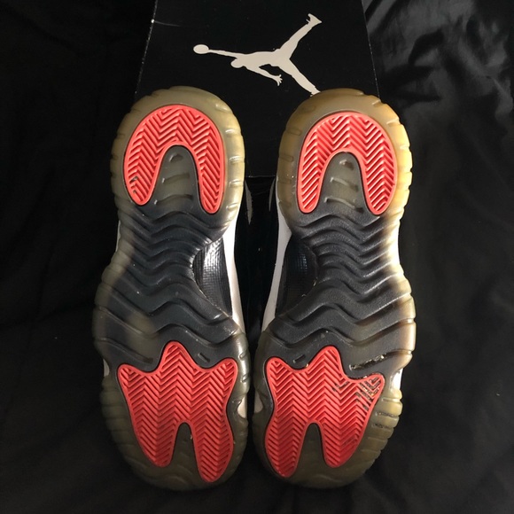 Air Jordan 11 Low “Infrared 23” Vintage - Picture 2 of 4